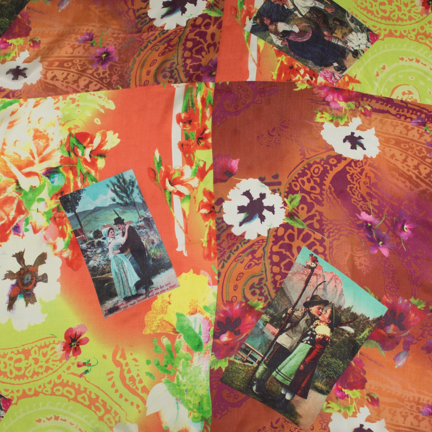 Bedrucktes Seidentuch Larissa Goldgeweih